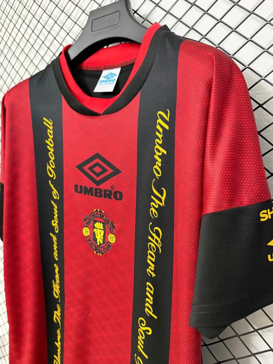 MAILLOT MANCHESTER UNITED RÉTRO 1994/95 ROUGE NOIR