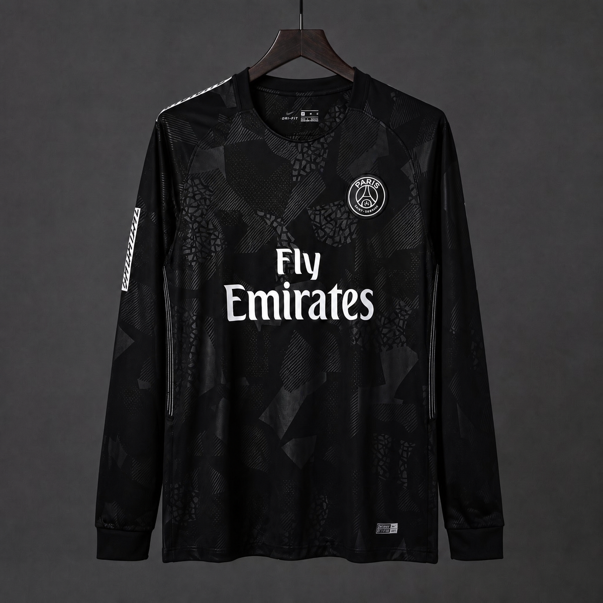 MAILLOT MANCHES LONGUES PSG RÉTRO 2017/18 NOIR