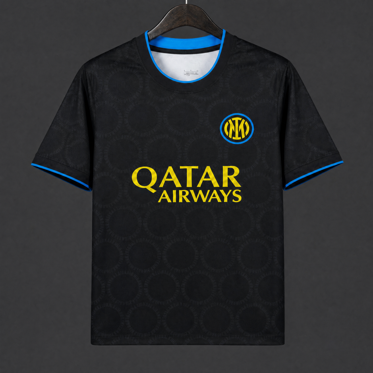 MAILLOT INTER MILAN 26/27 AVANT-MATCH NOIR ET JAUNE
