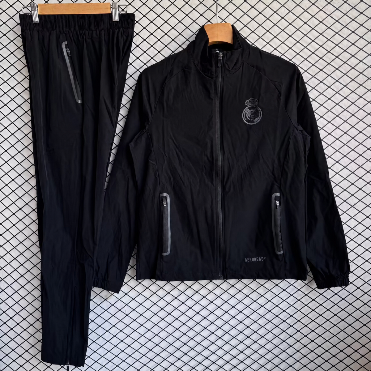 SURVÊTEMENT REAL MADRID 25/26 FULL BLACK