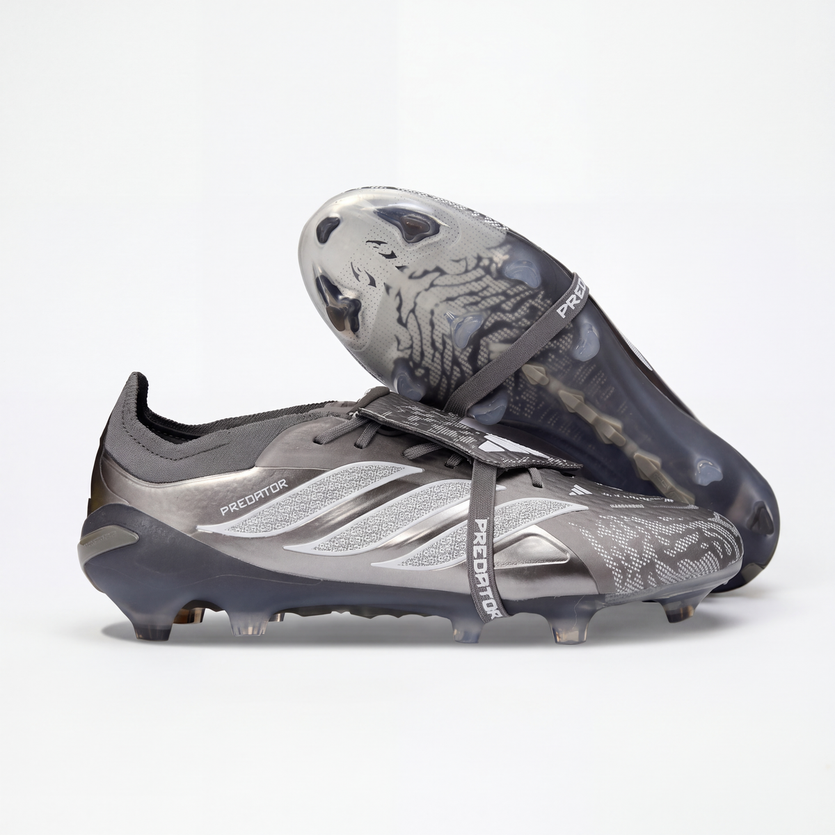 CRAMPONS 26 PREDATOR ELITE TONGUE FG GRIS
