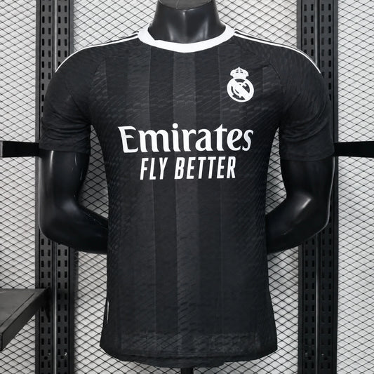 MAILLOT REAL MADRID PLAYER 25/26 GARDIEN NOIR