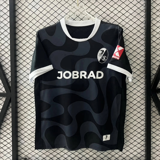 MAILLOT FRIBOURG 25/26 EXTÉRIEUR NOIR
