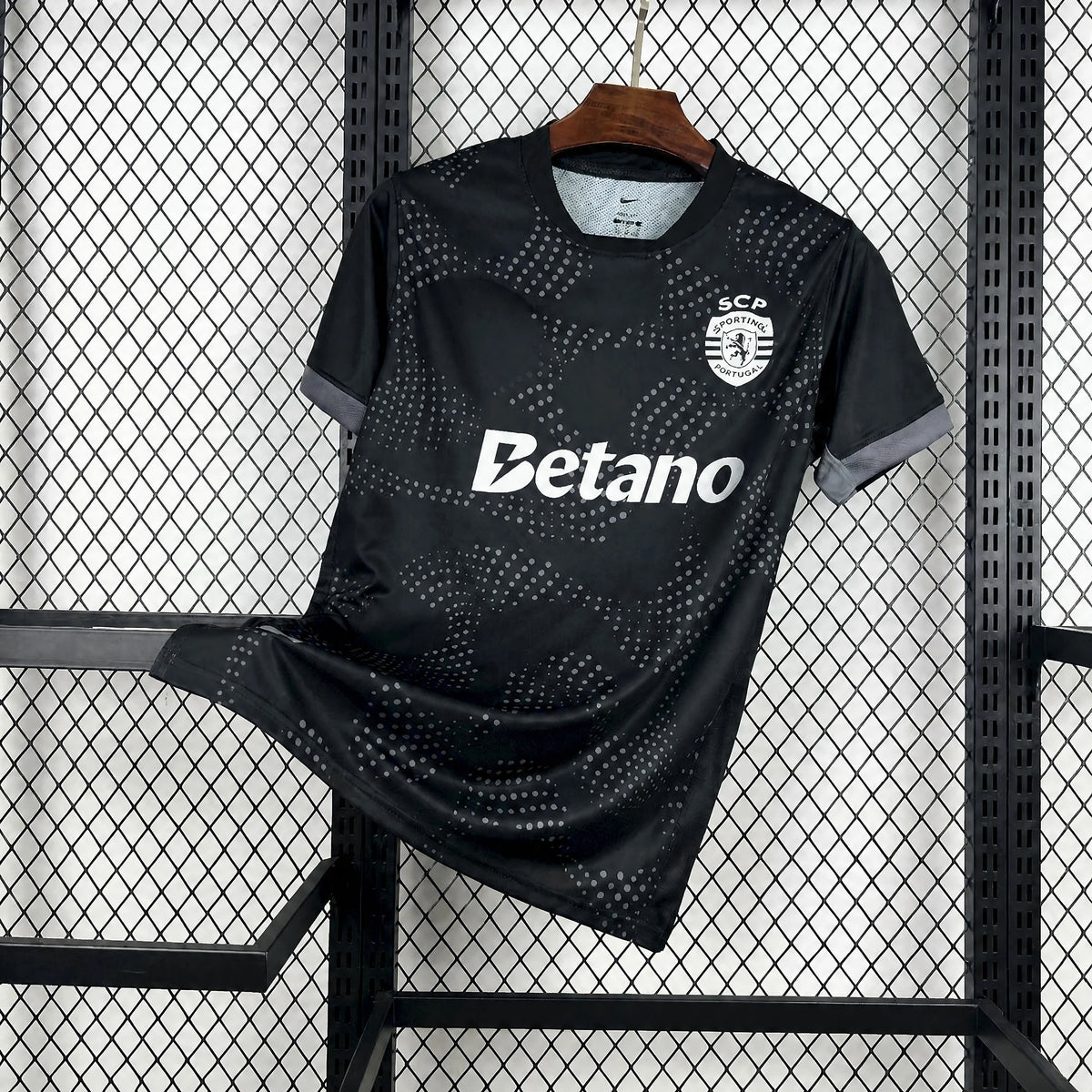 MAILLOT SPORTING 25/26 EXTÉRIEUR NOIR