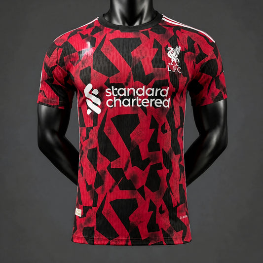 MAILLOT LIVERPOOL PLAYER 26/27 AVANT-MATCH ROUGE NOIR GÉOMÉTRIQUE