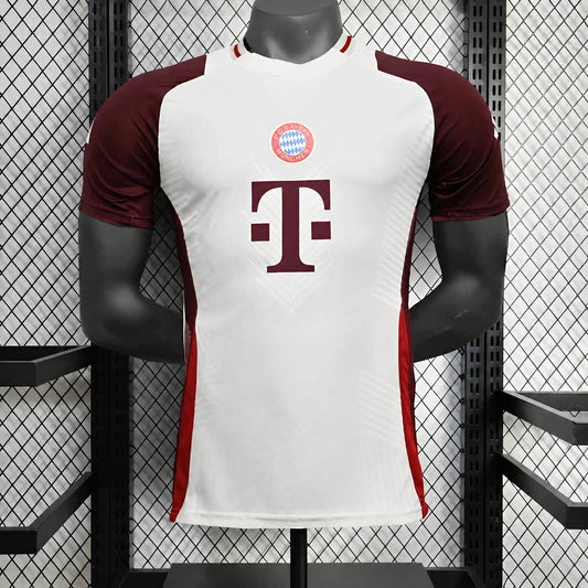 MAILLOT BAYERN MUNICH PLAYER 25/26 ENTRAINEMENT BLANC ET BORDEAUX