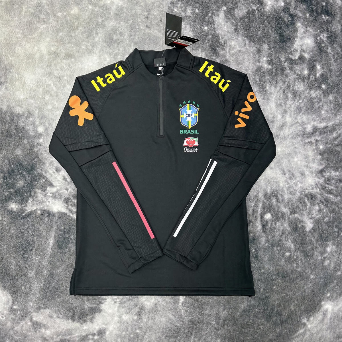 PULL ZIPPÉ BRÉSIL X NOIR ITAÙ