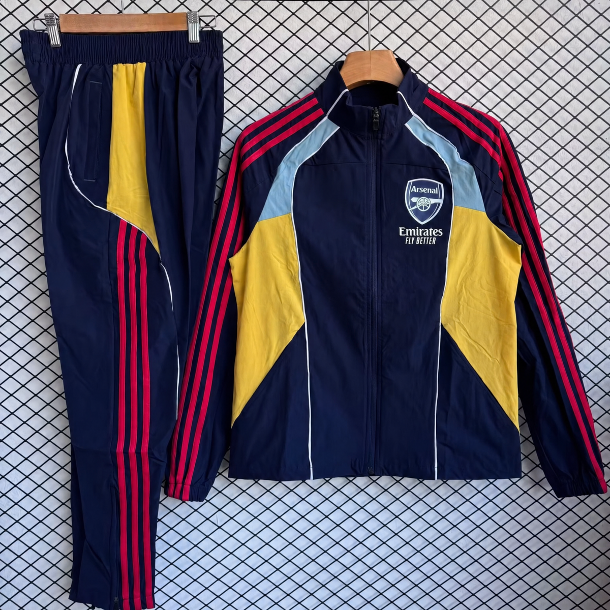 SURVÊTEMENT ARSENAL 25/26 BLEU MARINE ET ROUGE