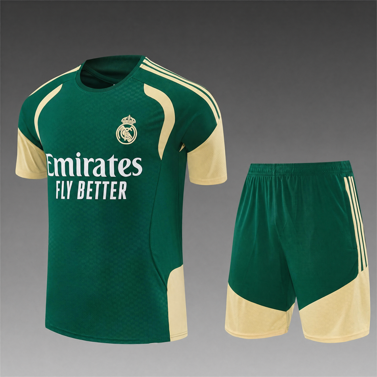ENSEMBLE ENTRAINEMENT REAL MADRID 2026 VERT ET BEIGE